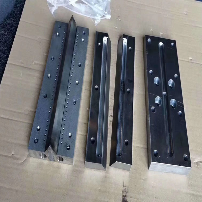 熔喷布模具